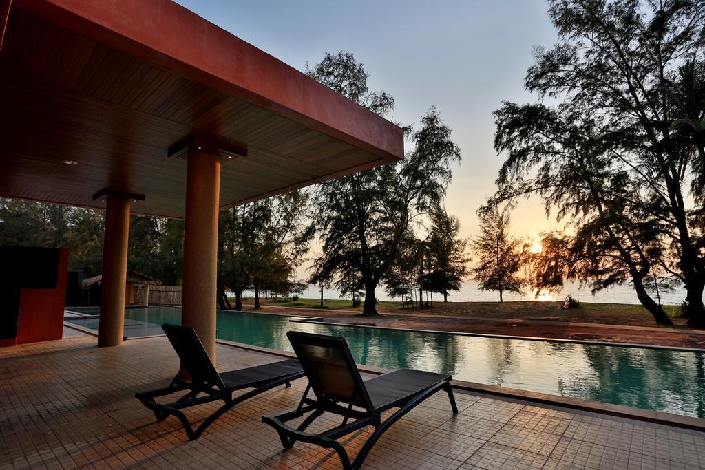 Coriacea Beachfront Boutique Phuket Resort - Sha Plus Майкао-Бич Экстерьер фото