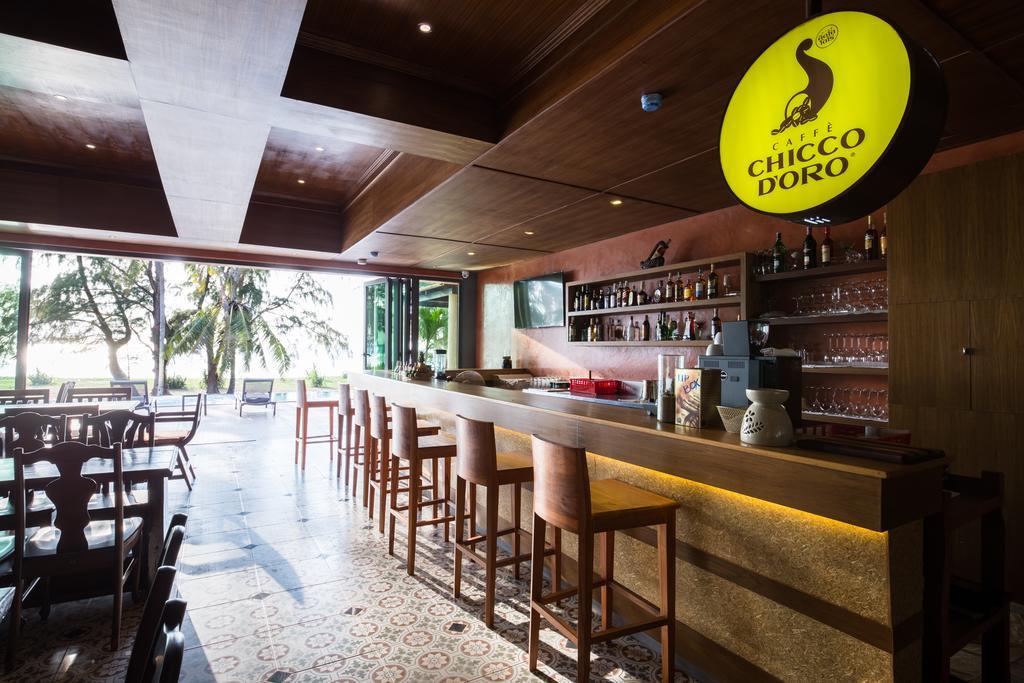 Coriacea Beachfront Boutique Phuket Resort - Sha Plus Майкао-Бич Экстерьер фото