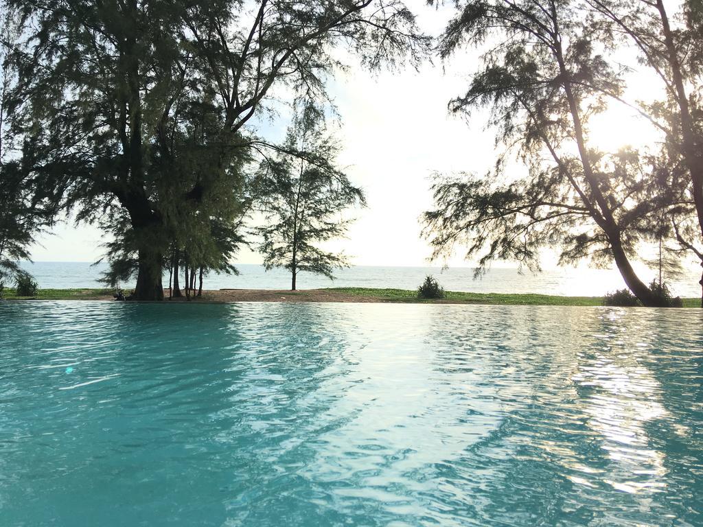 Coriacea Beachfront Boutique Phuket Resort - Sha Plus Майкао-Бич Экстерьер фото