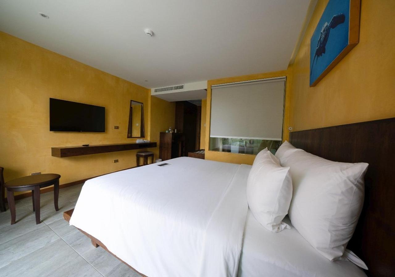 Coriacea Beachfront Boutique Phuket Resort - Sha Plus Майкао-Бич Экстерьер фото
